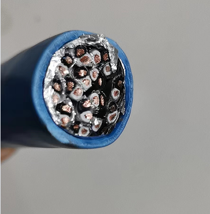 JKUNEKM 0.6/1KV 3*25+1*10+8*4